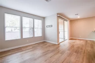 Photo #1: 2438572 Listing 