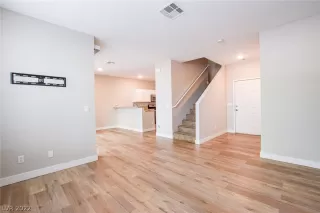 Photo #2: 2438572 Listing 