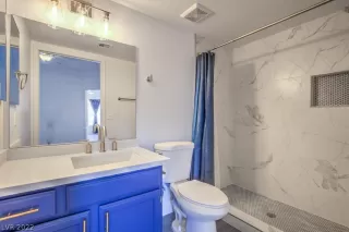 Photo #4: 2438606 Listing 