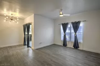 Photo #5: 2438606 Listing 