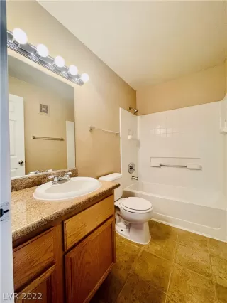 Photo #6: 2438632 Listing 