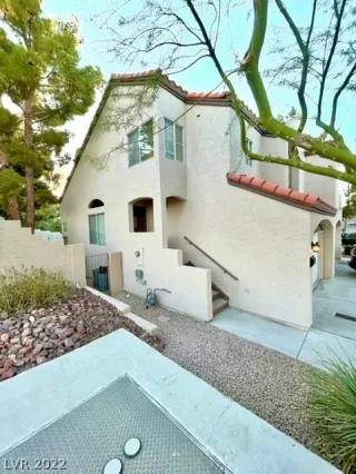 Photo #2: 2438656 Listing 