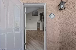 Photo #6: 2438721 Listing 