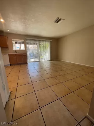 Photo #1: 2438763 Listing 