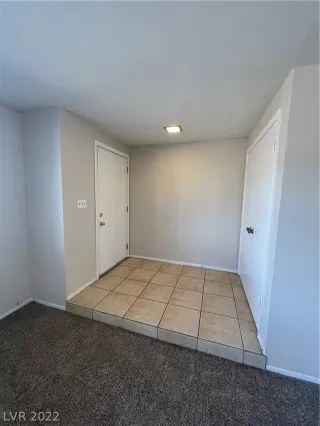 Photo #5: 2438763 Listing 