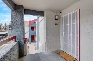 Photo #4: 2438765 Listing 