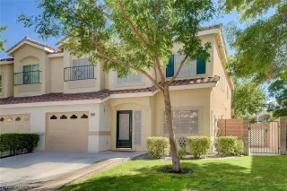 Photo #2: 2438781 Listing