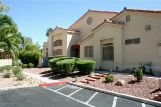 Photo #2: 2438832 Listing 