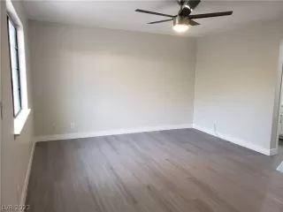 Photo #4: 2438846 Listing 