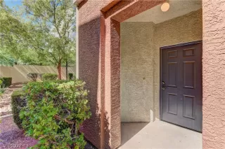 Photo #3: 2438855 Listing