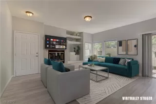 Photo #4: 2438855 Listing