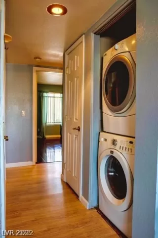 Photo #1: 2438858 Listing