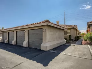 Photo #1: 2438869 Listing