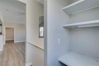 Photo #1: 2438924 Listing 