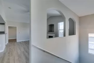 Photo #2: 2438924 Listing 