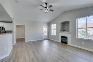 Photo #3: 2438924 Listing 