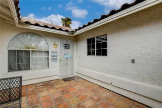 Photo #5: 2438944 Listing 