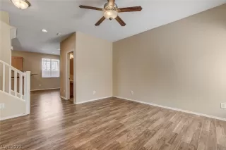 Photo #1: 2438988 Listing 