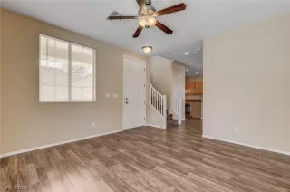 Photo #4: 2438988 Listing 