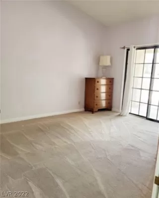 Photo #6: 2438999 Listing