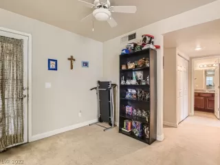 Photo #2: 2439053 Listing