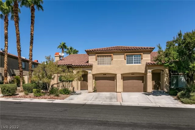 MLS: 2439065 Condo For Sale