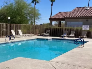 Photo #3: 2439065 Listing 