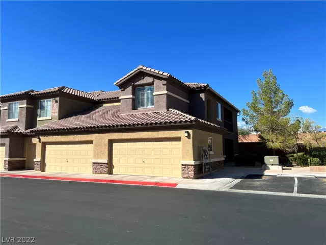 MLS: 2439108 Condo For Sale