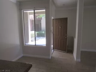 Photo #3: 2439124 Listing 