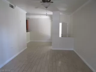 Photo #5: 2439124 Listing 