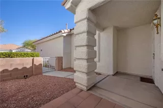 Photo #1: 2439149 Listing