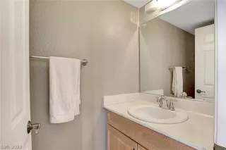 Photo #6: 2439152 Listing