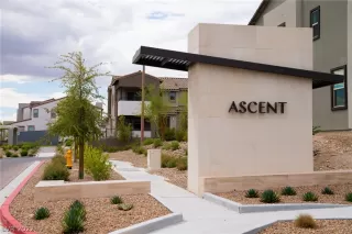 Photo #1: 2439153 Listing 