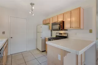 Photo #4: 2439154 Listing 