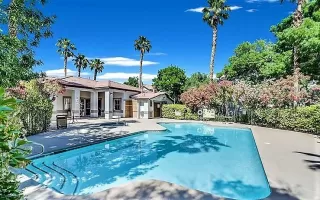 Photo #2: 2439163 Listing 