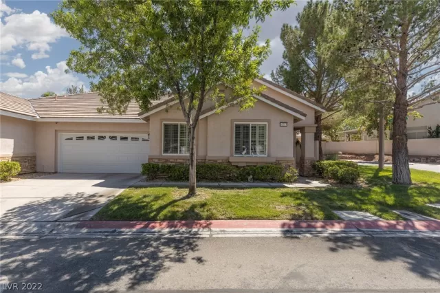 MLS: 2439186 Condo For Sale