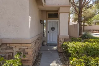 Photo #4: 2439186 Listing 