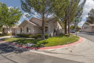 Photo #5: 2439186 Listing 