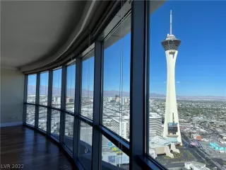 Photo #2: 2439190 Listing