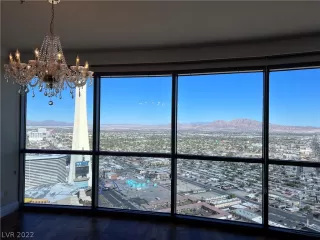 Photo #5: 2439190 Listing