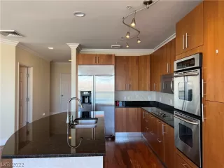 Photo #6: 2439190 Listing