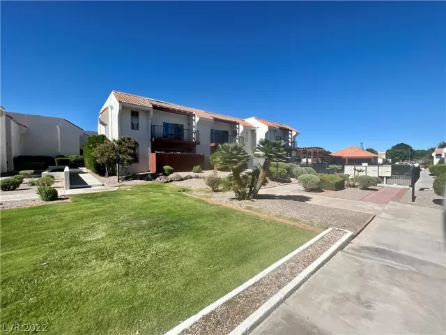 MLS: 2439205 Condo For Sale