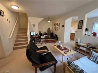 Photo #2: 2439213 Listing 