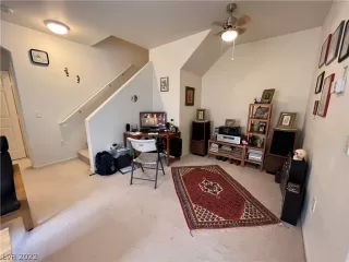 Photo #3: 2439213 Listing 