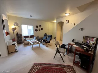 Photo #4: 2439213 Listing 