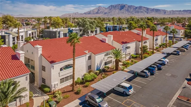 MLS: 2439224 Condo For Sale