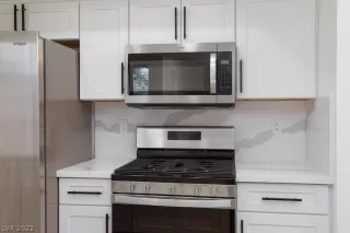 Photo #1: 2439225 Listing