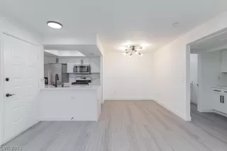 Photo #5: 2439225 Listing