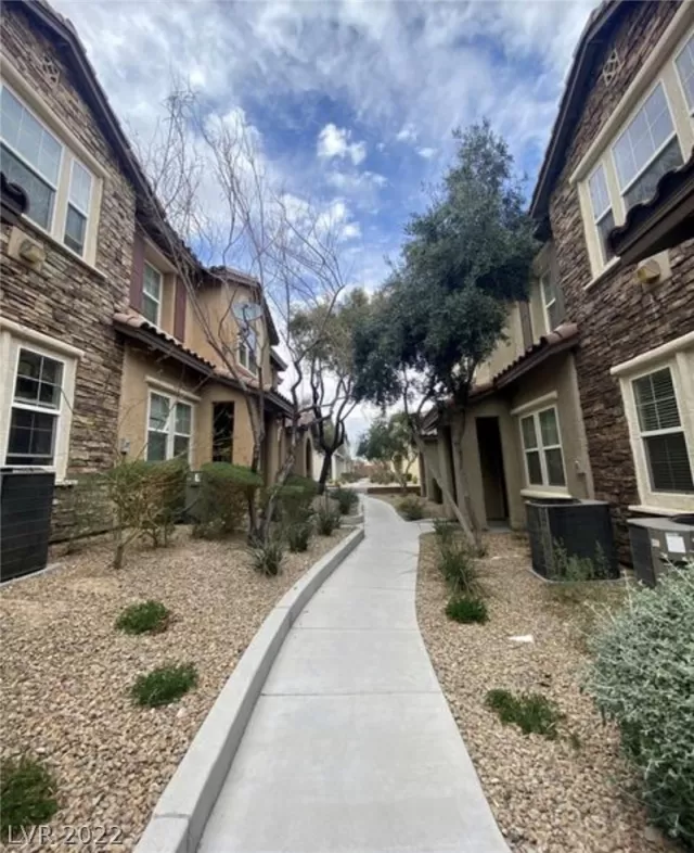 MLS: 2439226 Condo For Sale