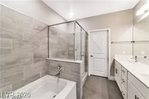 Photo #3: 2439240 Listing 